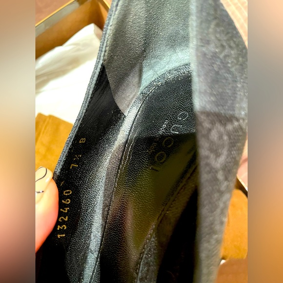 Gucci Heels - Picture 4 of 4